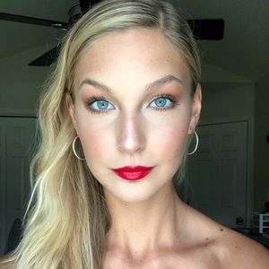 Meet your Posher, Krysta